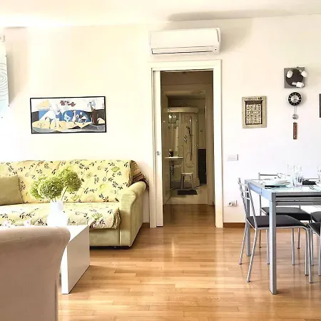 Casa Ai Giardini 2 Lucca