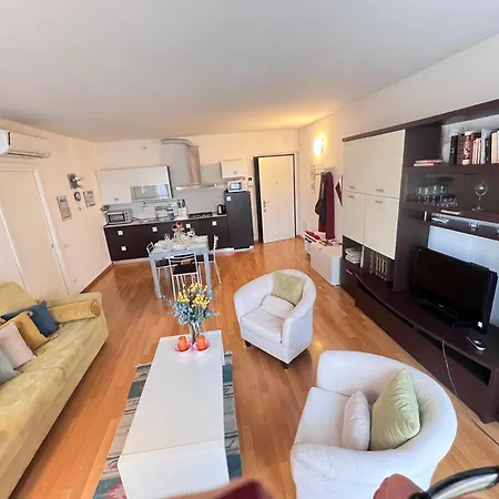 아파트 Casa Ai Giardini 2 루카