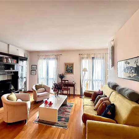 아파트 Casa Ai Giardini 2 *