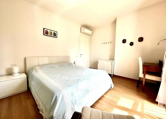 Casa Ai Giardini 2 *